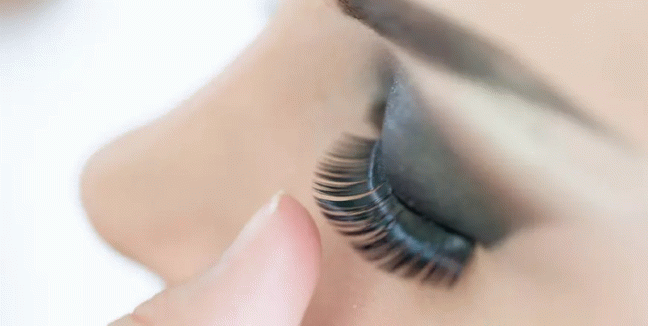 Από 20€ Lash Lift, Βαφή Βλεφαρίδων, Θεραπεία Κερατίνης & 4D Brow Lift,  στον σύγχρονο χώρο Ομορφιάς «Beauty Club» στην Καλλιθέα.